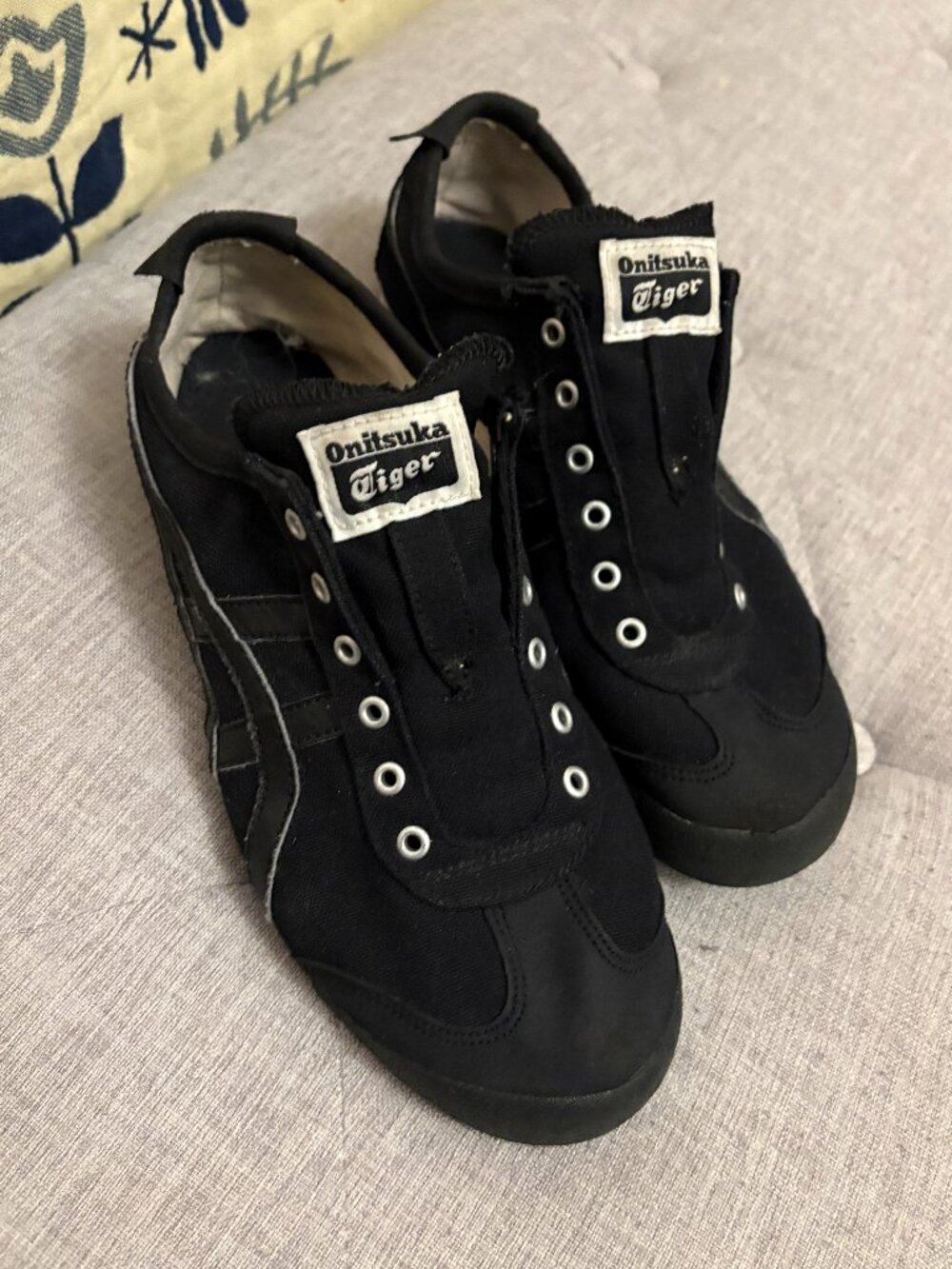 Onitsuka Tiger Mexico 66 slip ons Black